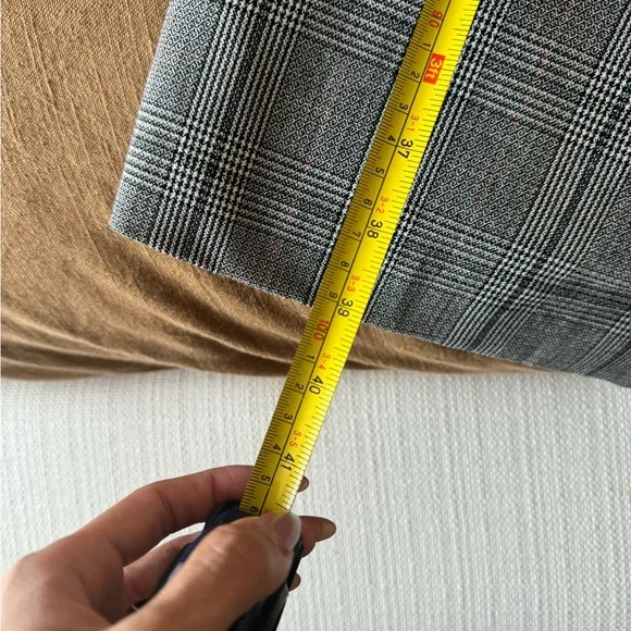 BR FITTED WORK DRESS - Picture 2 of 7